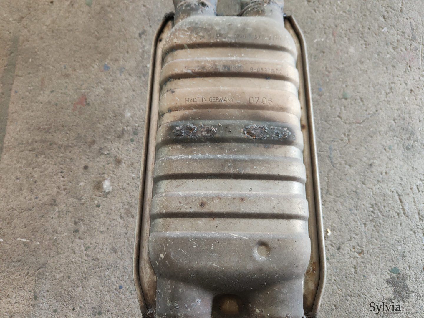 escape middendemper BMW 6 serie E63 E64 +LCi 7532181 muffler middle muffler usado en Menorca