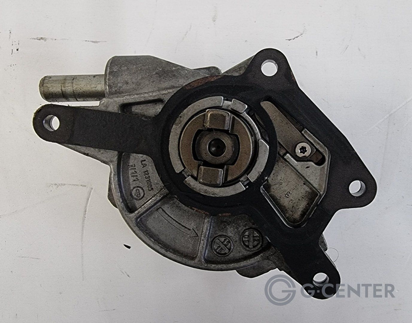 Mercedes Benz Vacuum Pump A6422300165 vacuum pump brake booster usado en Menorca