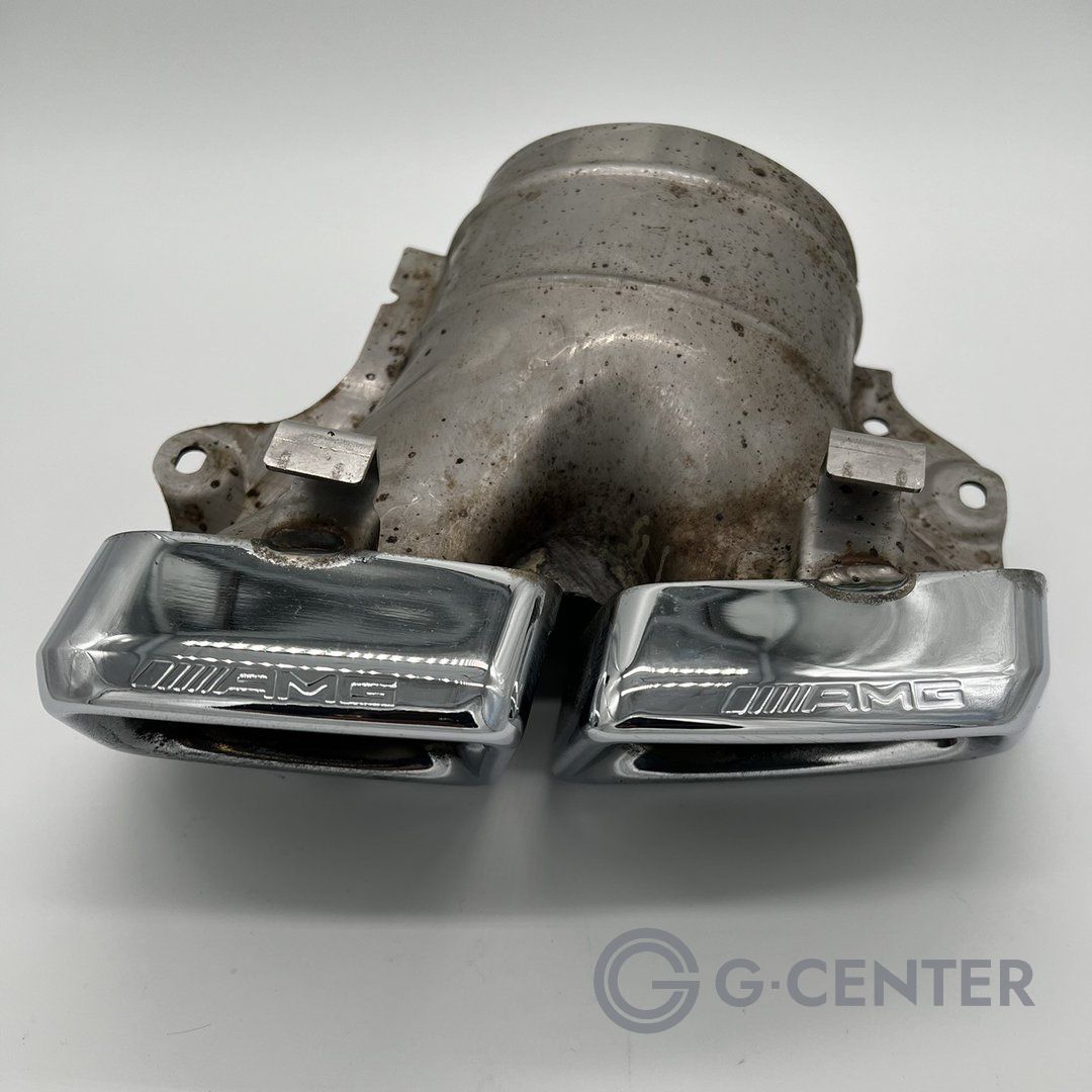 Mercedes- Benz Exhaust Pipes TLlanta A1664901527 A1664901627 A4638206617 rear pipe usado en Menorca