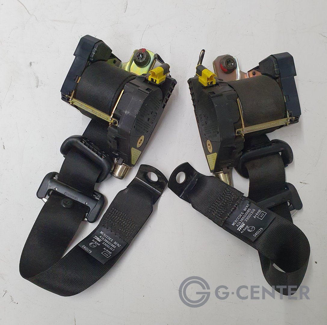 Mercedes Benz Belt set A1638601985 LR A1638602085 RR ML 163 seatbelt set of 2 usado en Menorca