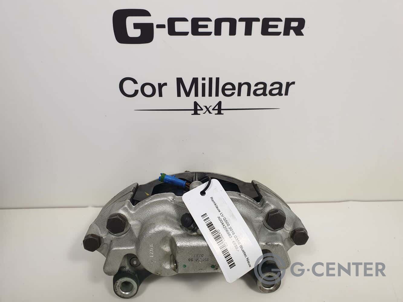 Mercedes-Benz G-Class Front Left Brake Caliper G500 2016 G350Bluetec W463 A0044207083 revisie set remklauw enkel usado en Menorca