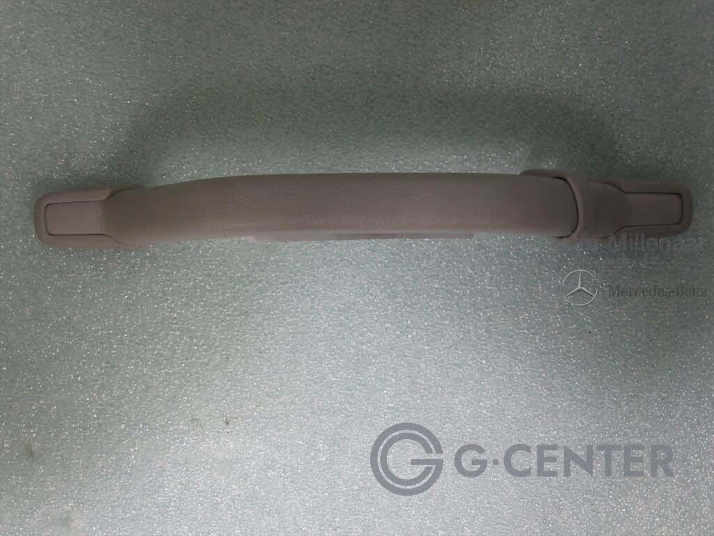 Mercedes- Benz Handle A4638100154 / 7149 Rear Door Left / Right ceiling handle complete set usado en Menorca
