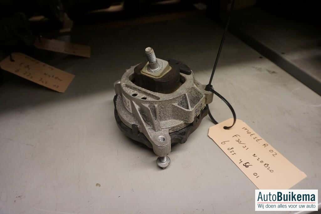 originalinalineel BMW 3-Serie F30 F31 rechter motorsteun engine mount engine rubber usado en Menorca