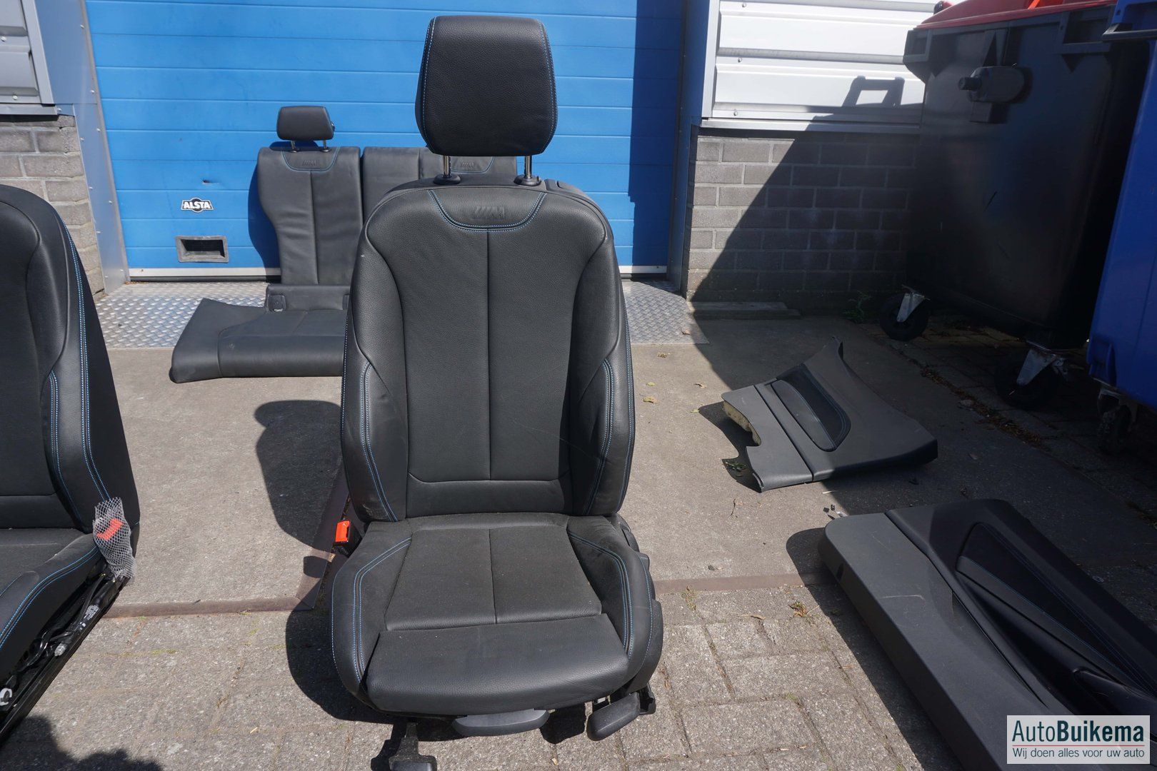 originalineel zwart lederen interieur bmw M2 F87 complete interior usado en Menorca foto 7