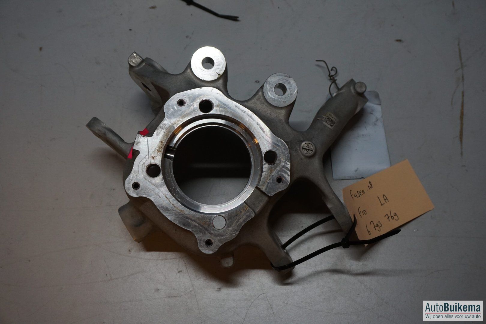 originalineel BMW 5 Serie F10 fusee lichaam links achter fusee and accessories usado en Menorca