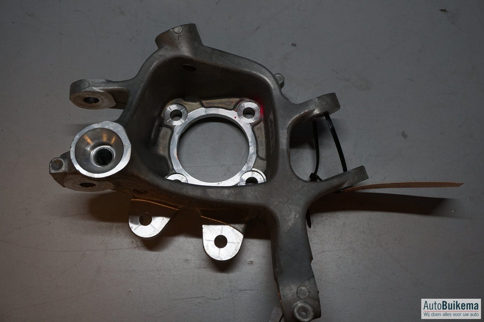 originalineel BMW 5 Serie F10 fusee lichaam links achter fusee and accessories usado en Menorca foto 4