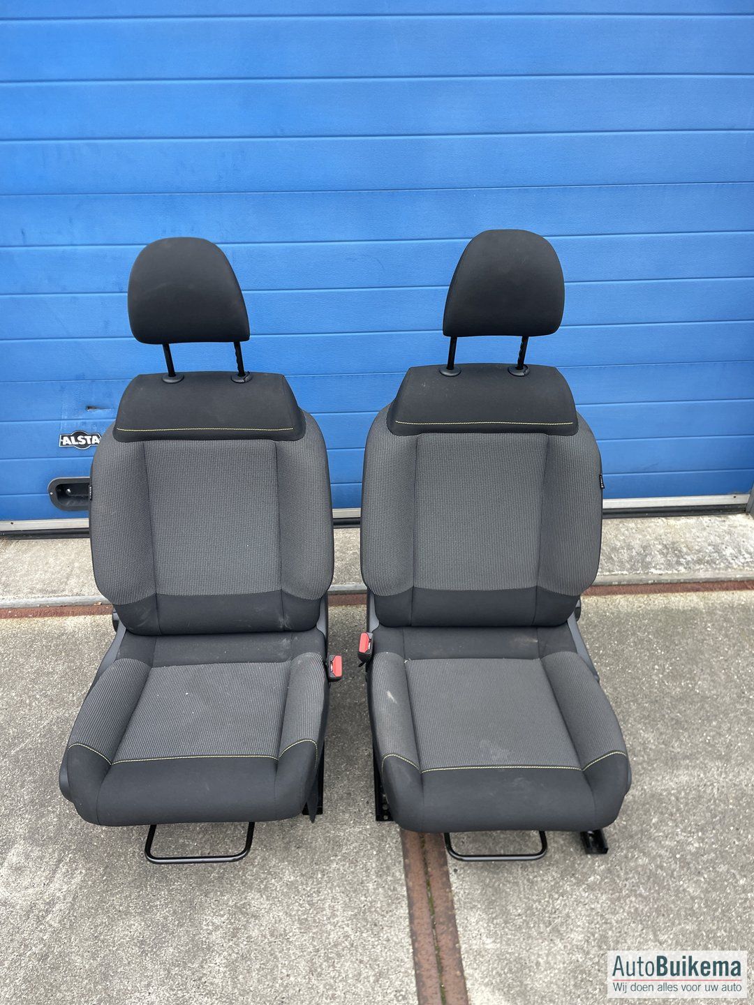 Stoel Voorstoelen Citroen C3 zo goed als nuevo! Met Airbags! seat left and right usado en Menorca foto 2