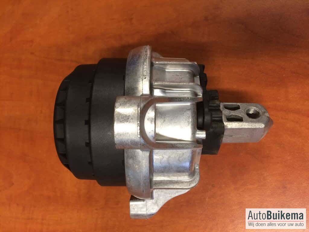 originalinalinal BMW 5-serie, 6-serie en 7-serie actieve motorsteun rechts engine mount engine rubber usado en Menorca