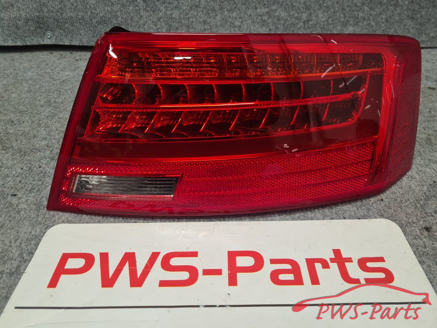 AUDI A5 8T SPORTBACK FACELIFT LED ACHTERLICHT RECHTS originalINEEL tail light single usado en Menorca