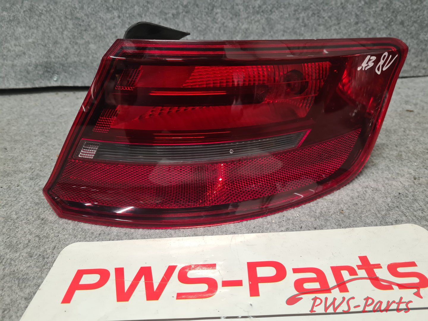 AUDI A3 8V SPORTBACK RECHTS ACHTERLICHT originalinalinalinalINEEL tail light single usado en Menorca