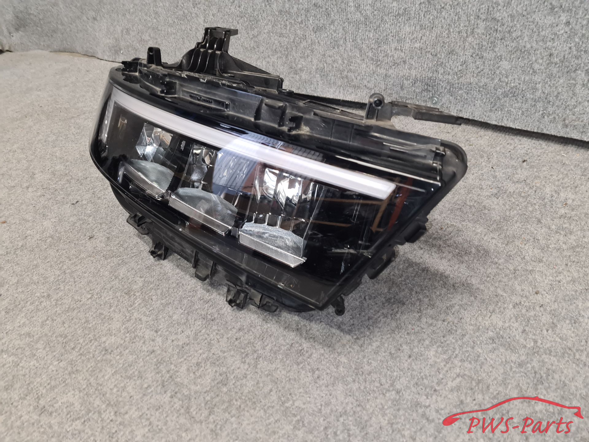 OPEL ASTRA L VI VOL LED KOPLAMP RECHTS originalINEEL head lamp single usado en Menorca foto 2