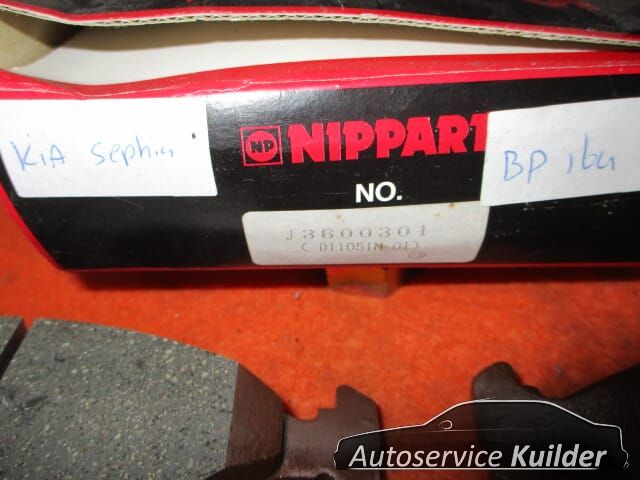 Remblokken voorzijde Kia Sephia Shuma Nipparts J3600301 0K20A3323Z brake pad set usado en Menorca foto 3