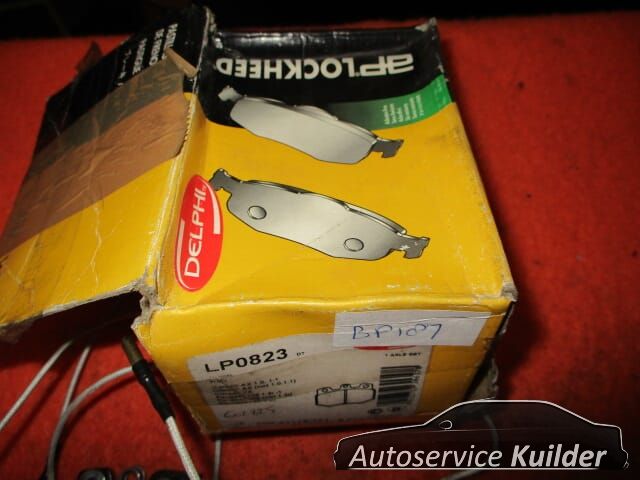 Remblokken voorzijde Citroen AX GTI Delphi LP0823 95647733 brake pad set usado en Menorca foto 3
