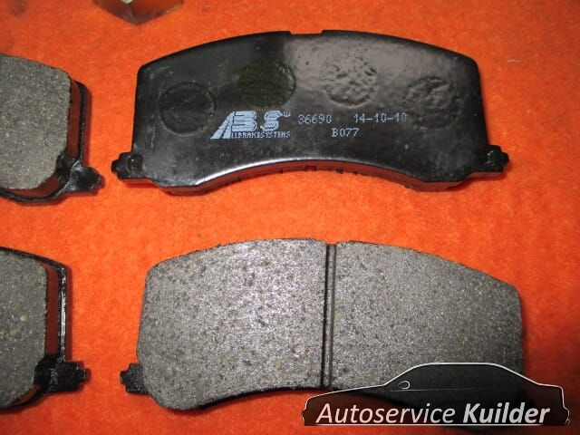 Remblokken voorzijde Suzuki Baleno EG J3608016 5580060G00 brake pad set usado en Menorca foto 6