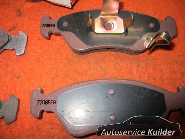 Remblokken voorzijde Kia Clarus Nipparts J3600303 BP436 BLF1071 0K9A0328Z brake pad set usado en Menorca foto 6