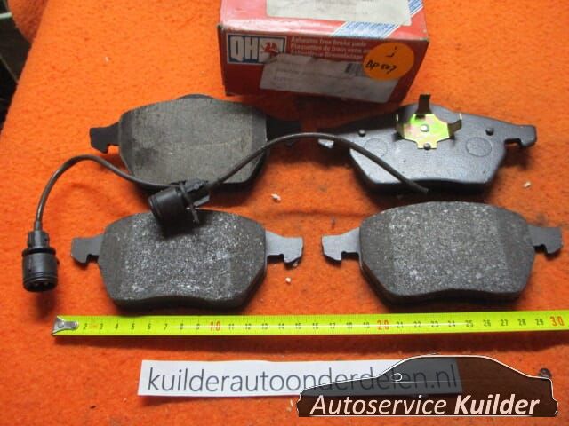 Remblokken voorzijde Audi 100 C4 A6 C4 BP507 QH bp691 36773 4A0698151 brake pad set usado en Menorca