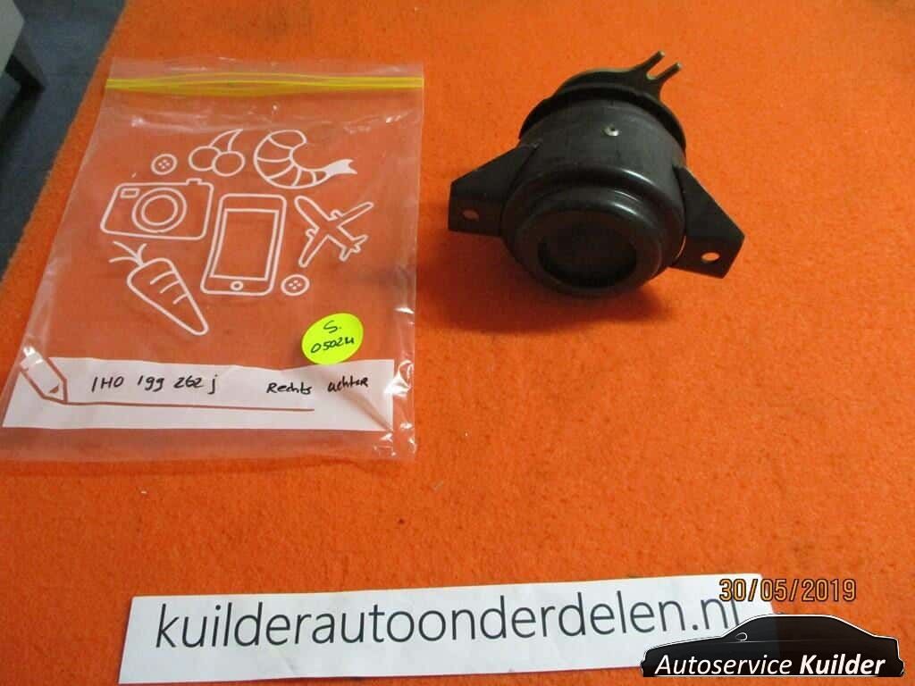 Motorsteun Rechts Achter VW Golf 3 Vento Golf Cabrio nuevo engine mount engine rubber usado en Menorca foto 2