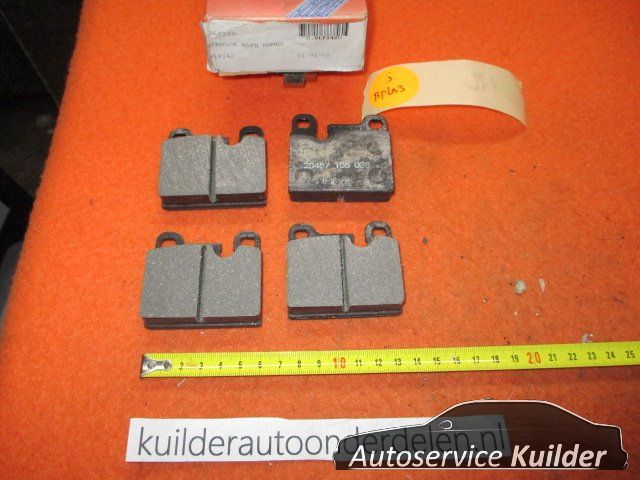Remblokken achter Alfa 6 BMW E23 BP653 blf242 RS3179 brake pad set usado en Menorca