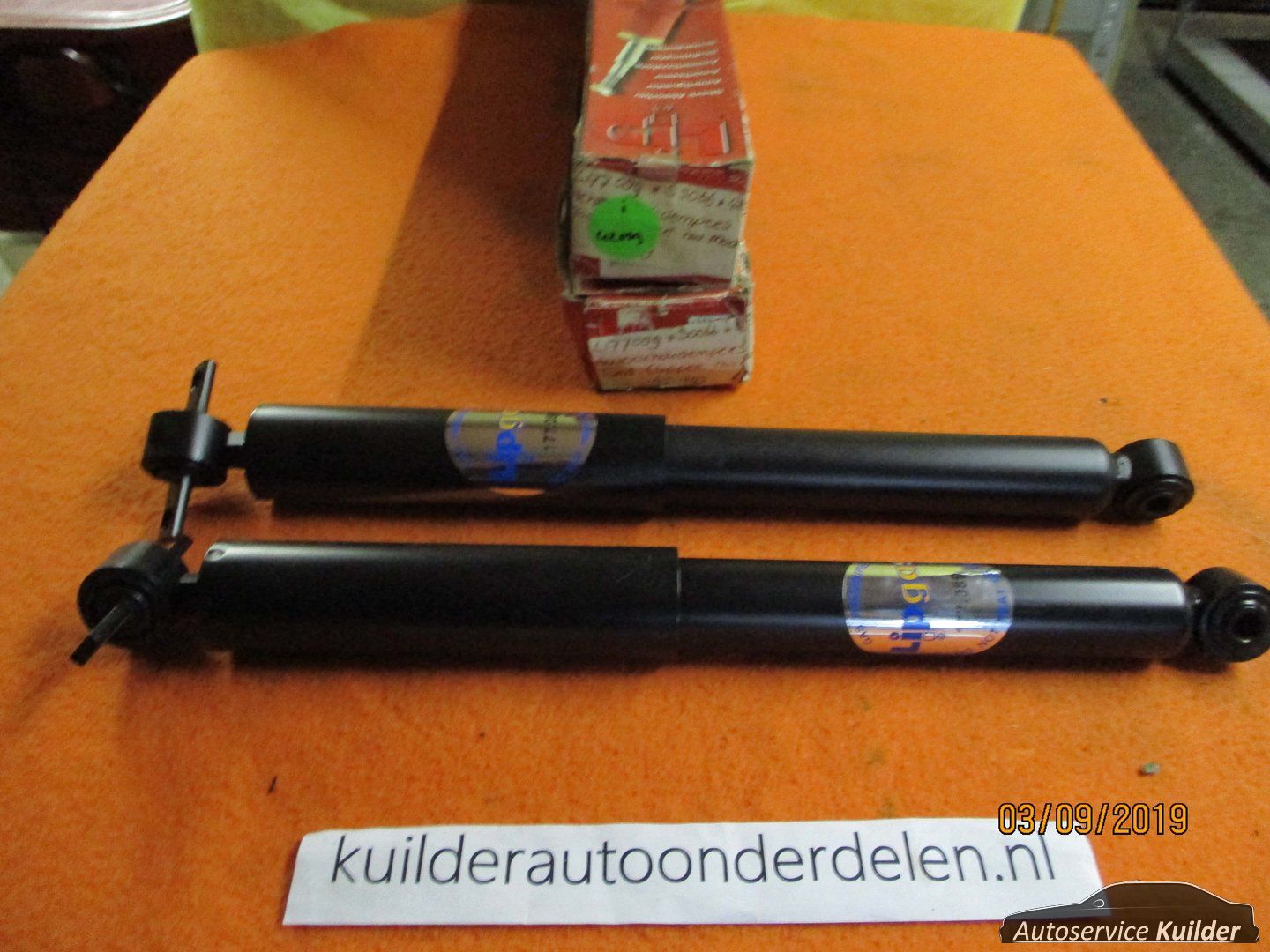 nuevo set schokdempers achter Ford Escort VI Turnier MONROE Gasdruk shock absorber left and right usado en Menorca foto 4