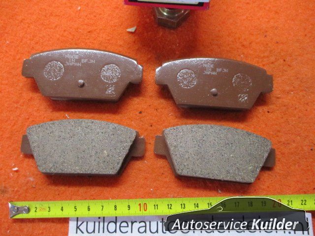 Remblokken achter Mitsubishi Colt Eclipse Galant Lancer BP779 originalineel MZ690008 brake pad set usado en Menorca foto 11