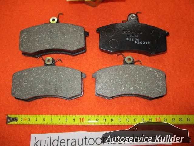 Remblokken voorzijde Lada Diva Granta Samara BP785 Textar 21170170 2108350108002 brake pad set usado en Menorca foto 2