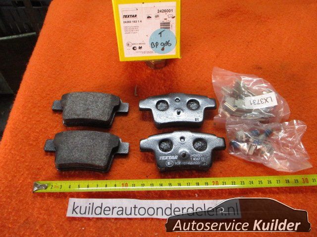 Remblokken achter Ford Mondeo III Jaguar X Type I BP986 Textar 2426001 1356392 brake pad set usado en Menorca