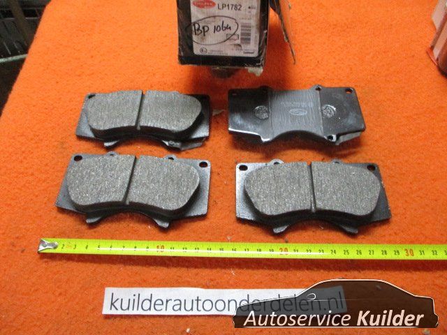 Remblokken voorzijde Toyota Landcruiser j12 FJ cruiser BP1064 Delphi LP1782 0446504070 brake pad set usado en Menorca foto 2