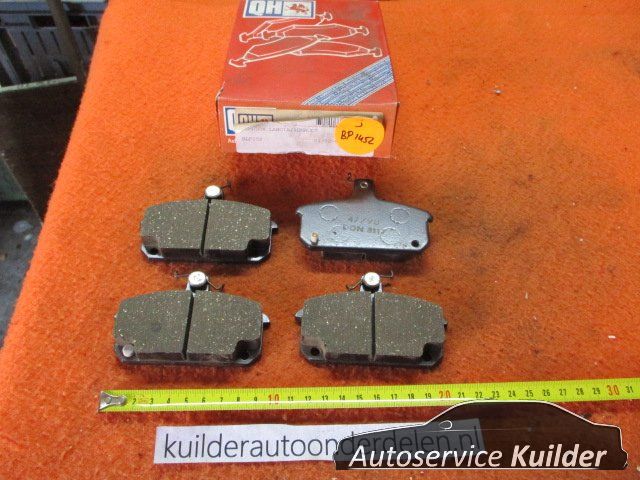 Remblokken voorzijde Renault 12 18 5 turbo BP1452 QH bp202 7701202974 brake pad set usado en Menorca