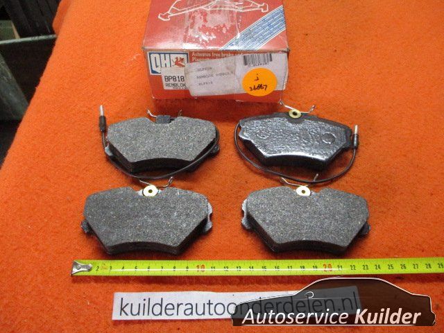 Remblokken voorzijde Renault Laguna I B56 1.8 36867 QH BP818 7701203967 brake pad set usado en Menorca