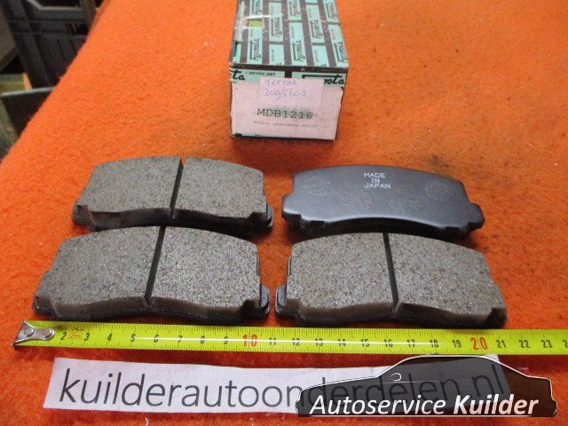 Remblokken voorzijde Mitsubishi Cordia Tredia LP452 QH bp388 MB277619 brake pad set usado en Menorca foto 8