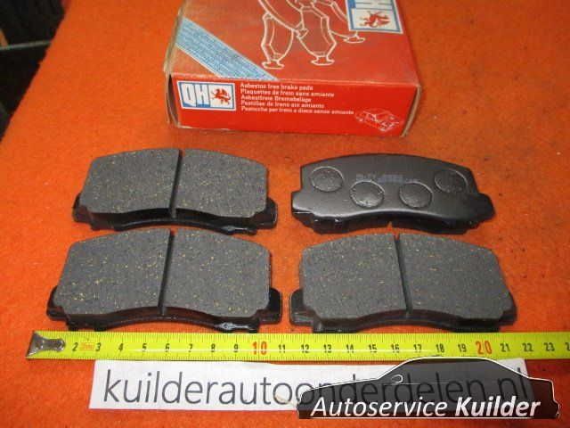 Remblokken voorzijde Mitsubishi Cordia Tredia LP452 QH bp388 MB277619 brake pad set usado en Menorca foto 2