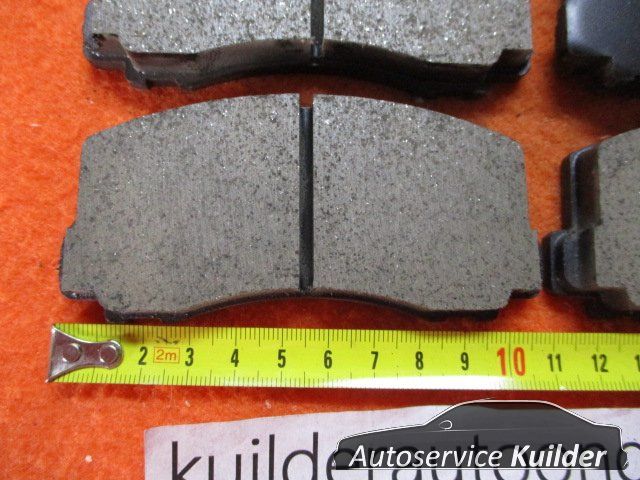 Remblokken voorzijde Mitsubishi Cordia Tredia LP452 QH bp388 MB277619 brake pad set usado en Menorca foto 9