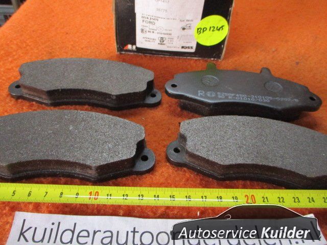 Remblokken Ford Transit 1991-2000 Merk Bosch BP1245 1074971 brake pad set usado en Menorca