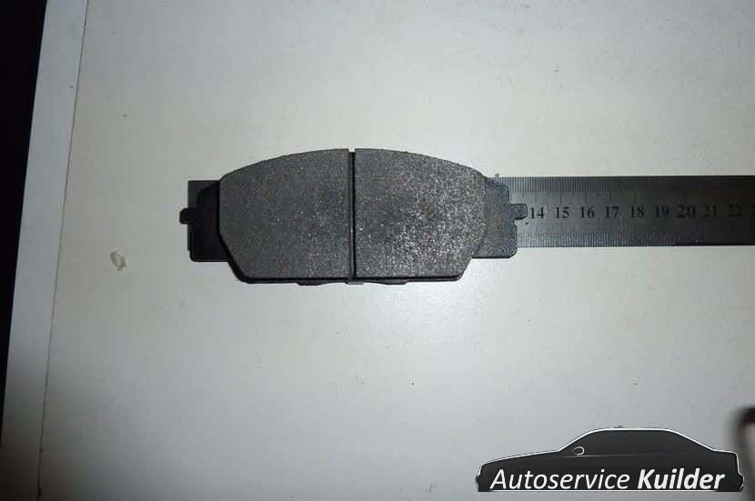 Remblokken voorzijde Honda S2000 BP1313 Nipparts J3604055 06450S2AE50 brake pad set usado en Menorca foto 3