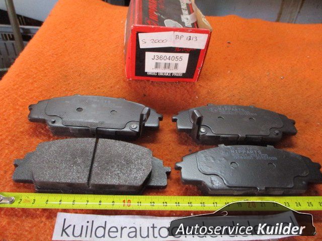 Remblokken voorzijde Honda S2000 BP1313 Nipparts J3604055 06450S2AE50 brake pad set usado en Menorca foto 2