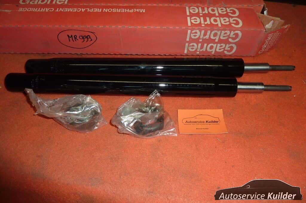 Schokdempers voorzijde Peugeot 505 nuevo Gabriel shock absorber left and right usado en Menorca