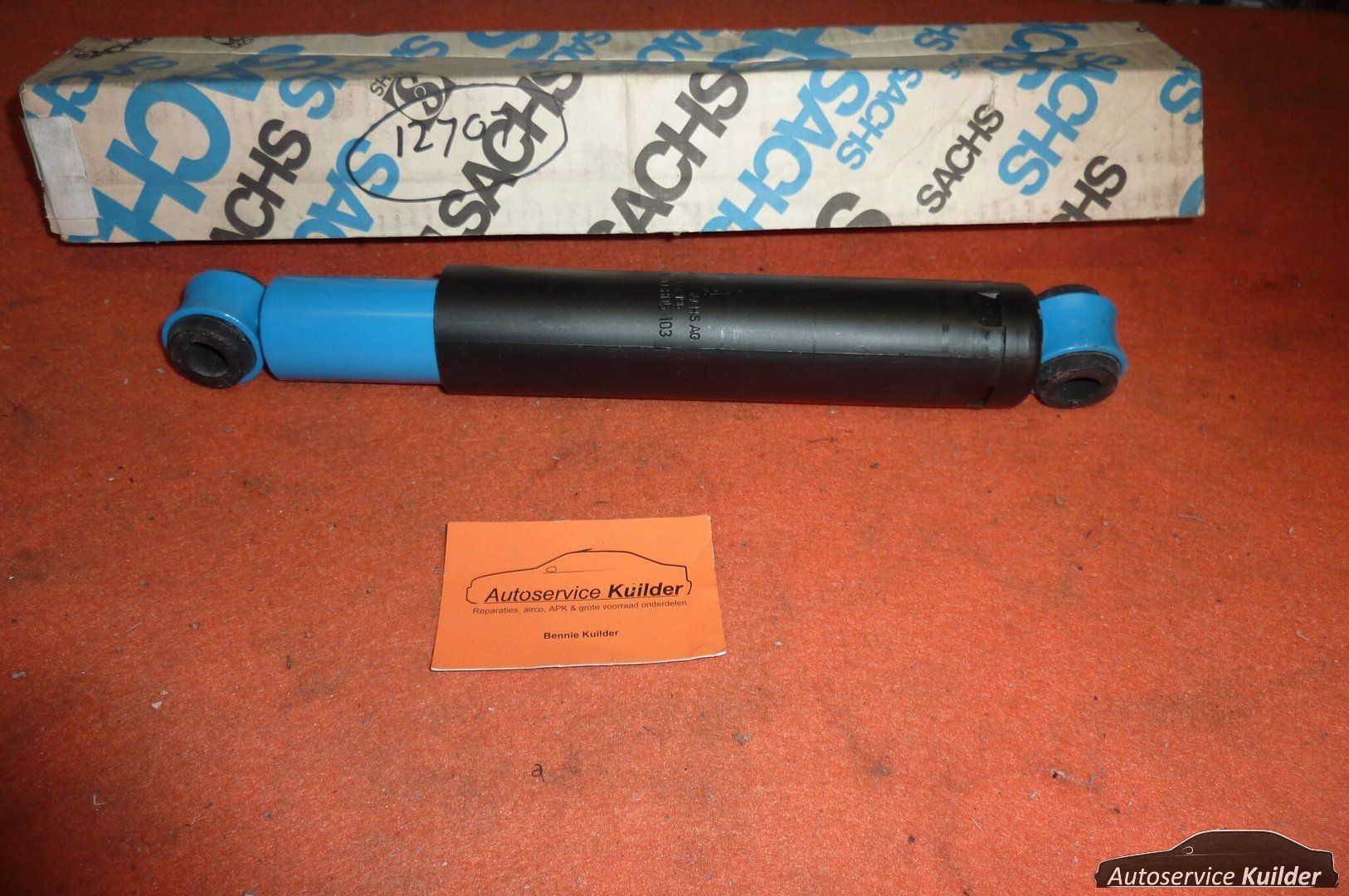 1 schokdemper achterzijde Lada 2101--2106 nuevo Sachs shock absorber left and right usado en Menorca