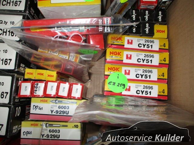 4 Gloeibougies Nissan PLlantaera almera sunny CARGO heater plug glow plug set usado en Menorca