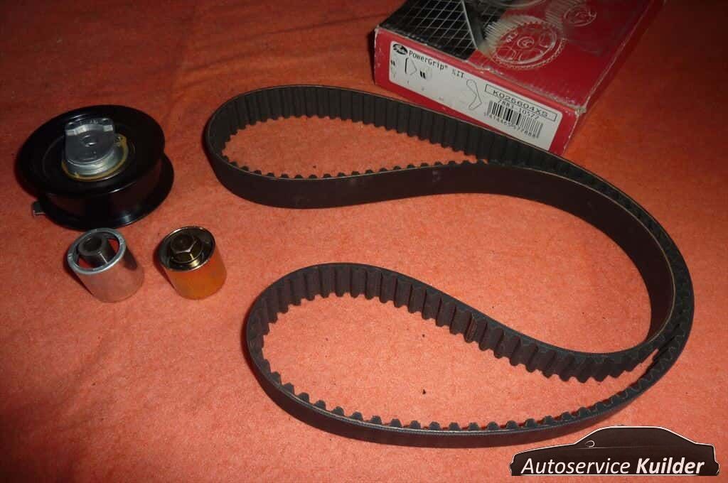 Distributieset +waterpomp Audi A4 2,0 16v FSI nuevo Gates distribution belt set usado en Menorca