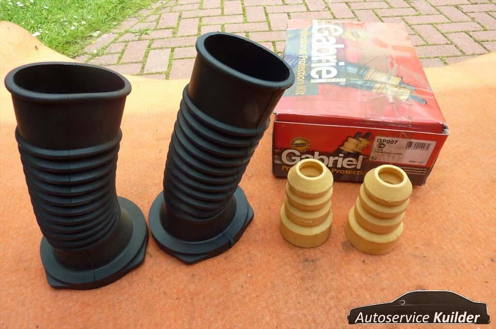 Set veerpoothoezen achter Alfa 147 156 GT nuevo Gabriel dust covers usado en Menorca