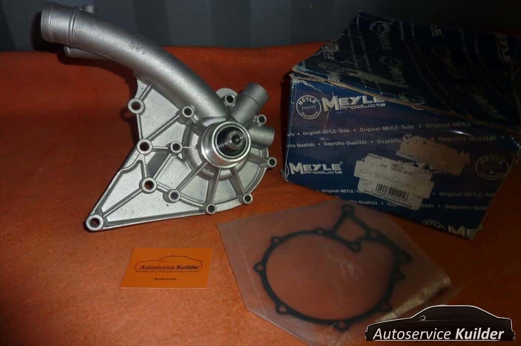 Waterpomp Mercedes 230E Gelande 230GE nuevo Meyle, water pump usado en Menorca foto 2