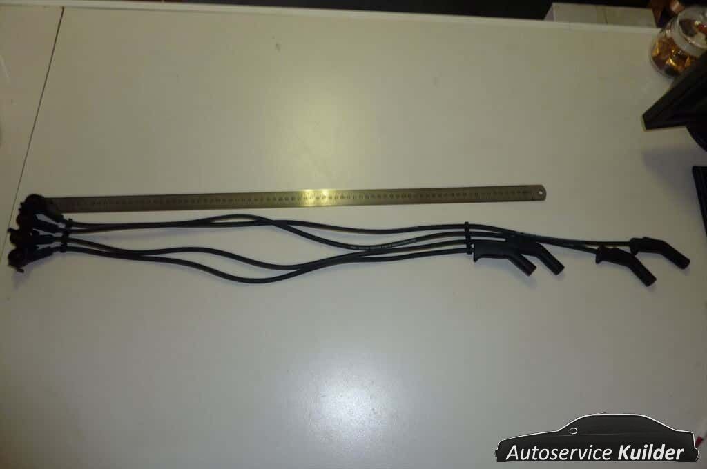 Bougiekabelset Ford Ka Fiesta Escort 1,3 Mazda 121 nuevo AD spark plug cable usado en Menorca