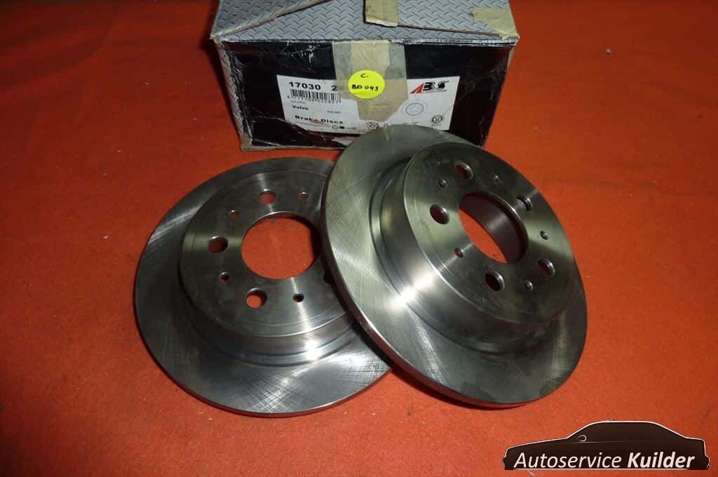 Remschijven + Blokken achterzijde Volvo 740 760 780 940 960 ABS / QH brake disc left and right usado en Menorca