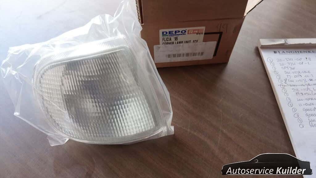 Knipperlicht WIT Links +Rechts Skoda felicia nuevo blinker left and right usado en Menorca