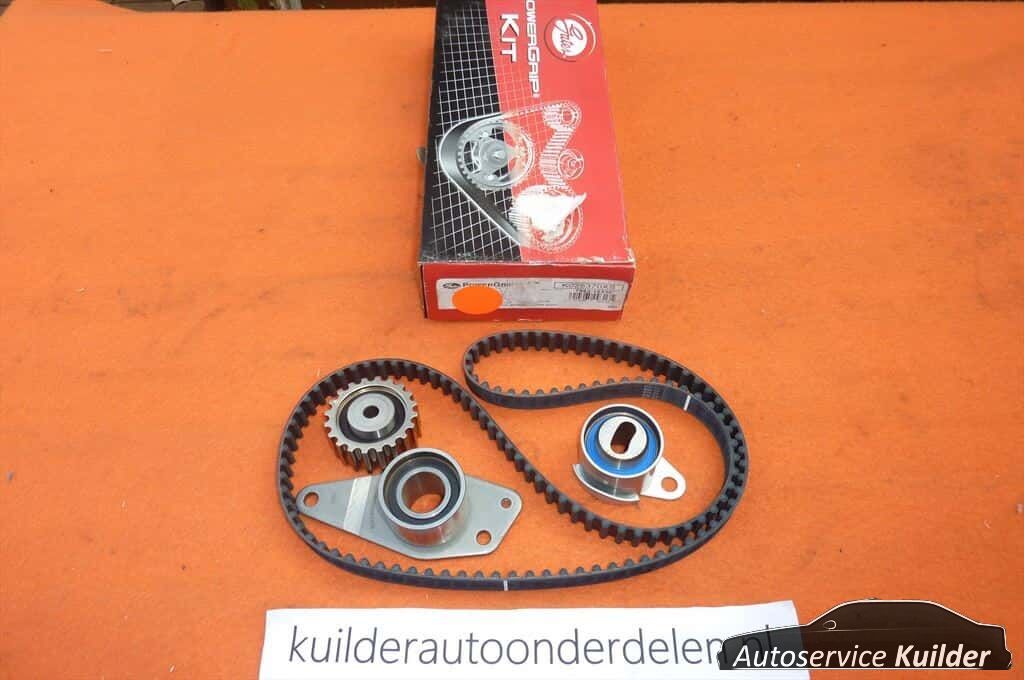 Distriebutieset Renault Megane laguna 2,0 8v Gates distribution belt set usado en Menorca