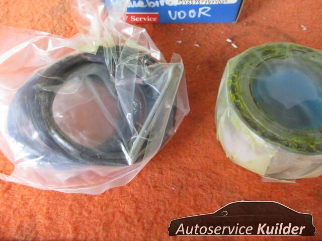 Wiellager voorzijde Nissan Bluebird SKF wheel bearing steering knuckle bearing usado en Menorca foto 2