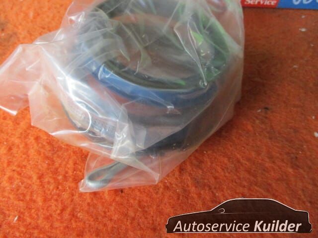 Wiellager voorzijde Nissan Bluebird SKF wheel bearing steering knuckle bearing usado en Menorca foto 3