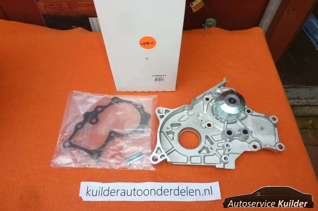 Waterpomp Toyota Avensis t22 Verso 2,0 d4d Coldax nuevo water pump usado en Menorca