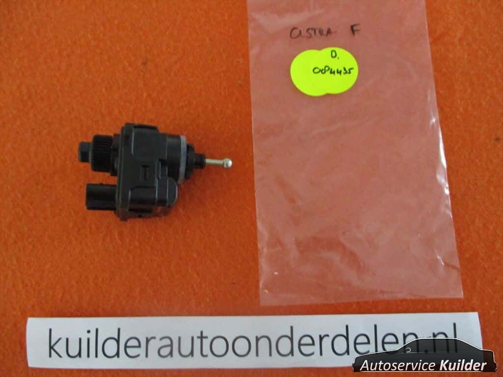 Koplampstelmotor Opel Astra F corsa A/B nuevo Hella headlight adjustment motor usado en Menorca