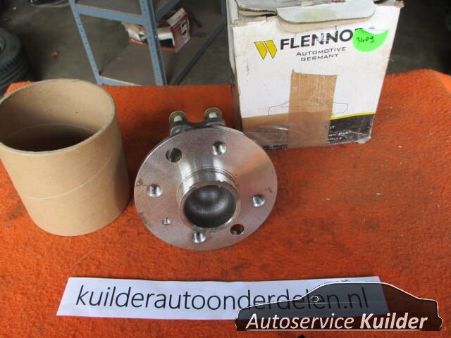 Wiellager achter Opel Astra F G Meriva A Vectra A +B 4 gaats met ABS wheel bearing steering knuckle bearing usado en Menorca